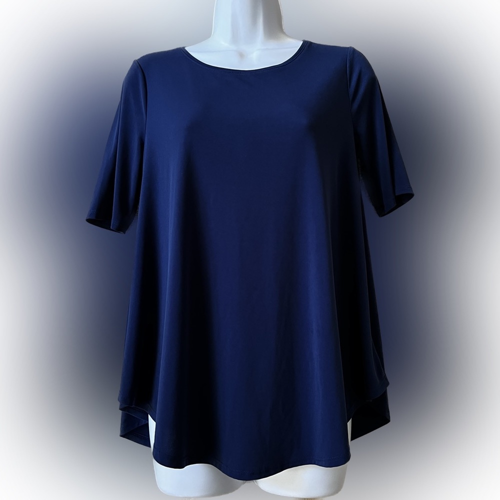 Chico’s flowing polyester Ultimate tee navy blue flared hem 00 XS / 2 lovely! 💕